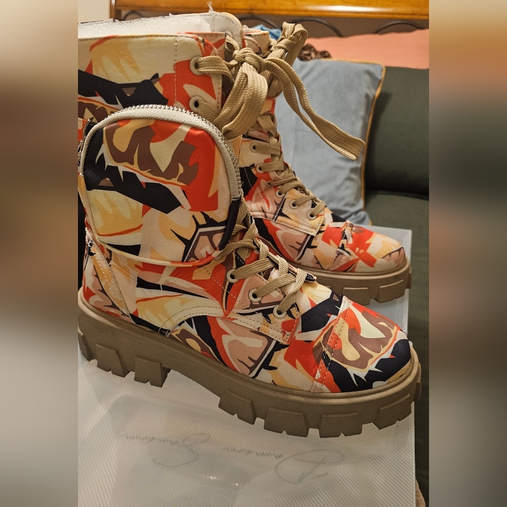 Combat style lug sole boots canvas size 10